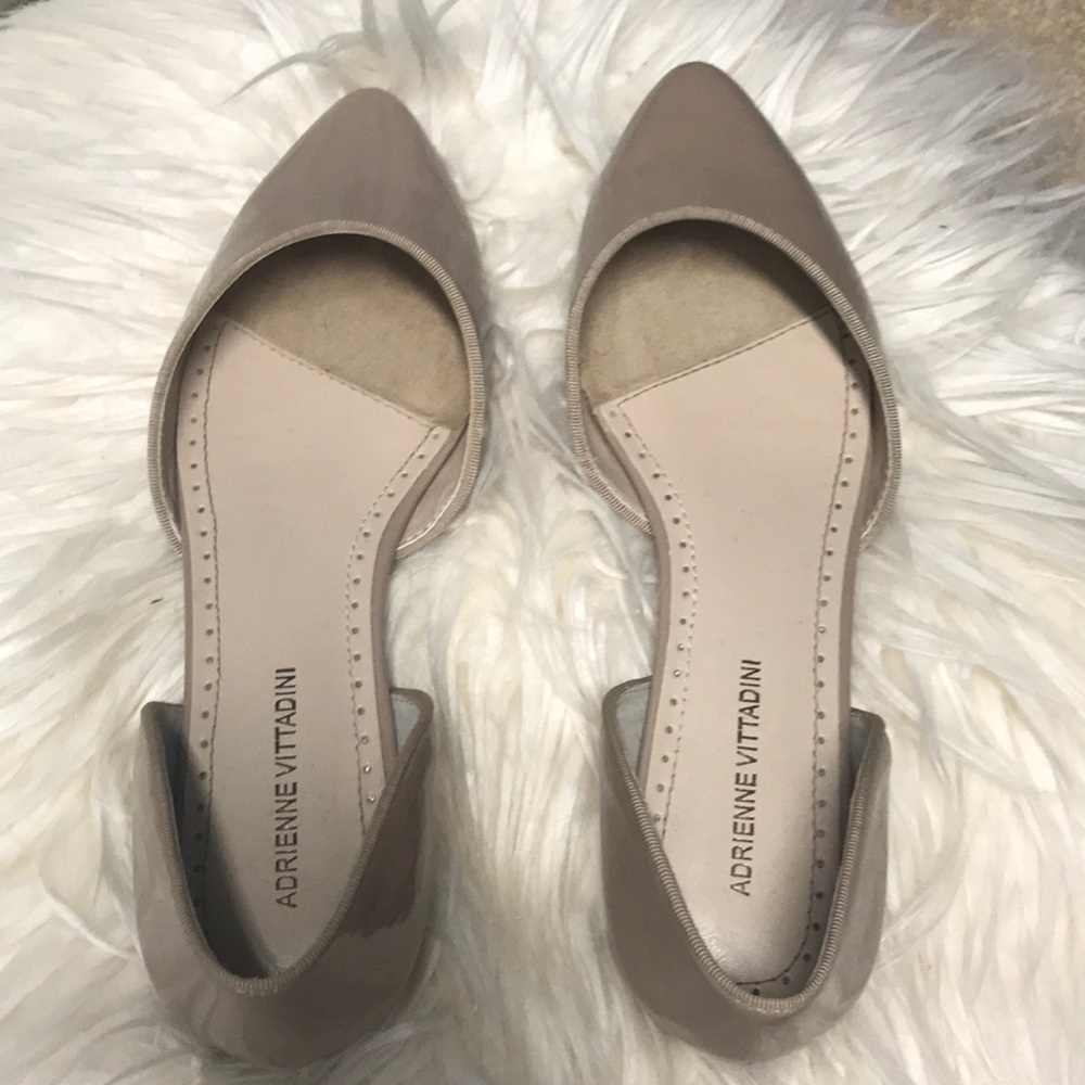 NUDE FLATS, COMFY!